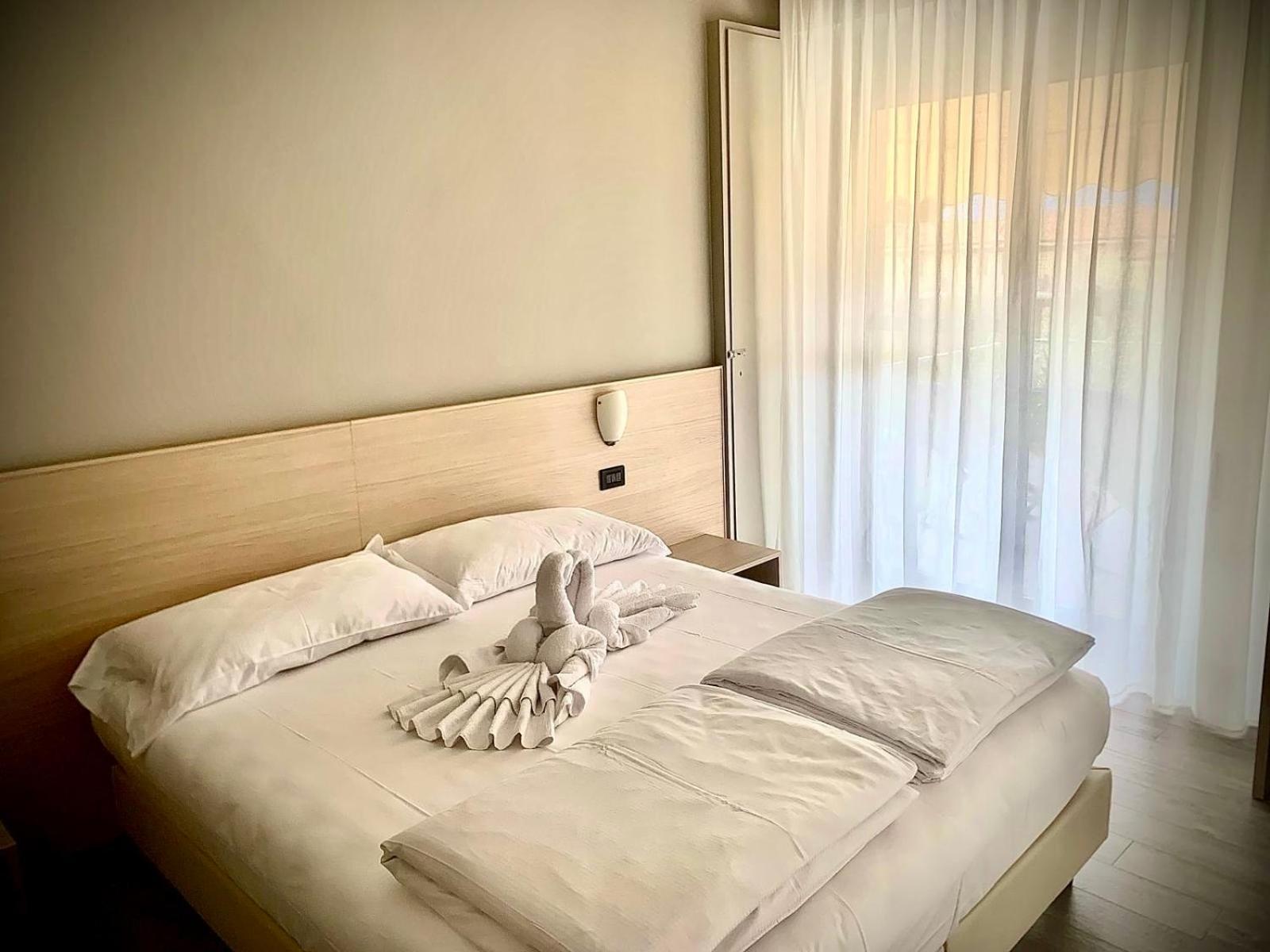 Hotel Astoria Torri Del Benaco Exteriér fotografie