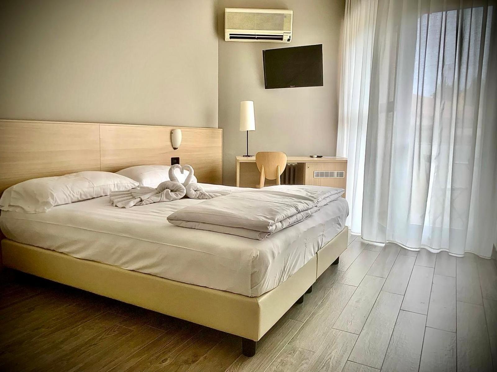 Hotel Astoria Torri Del Benaco Exteriér fotografie