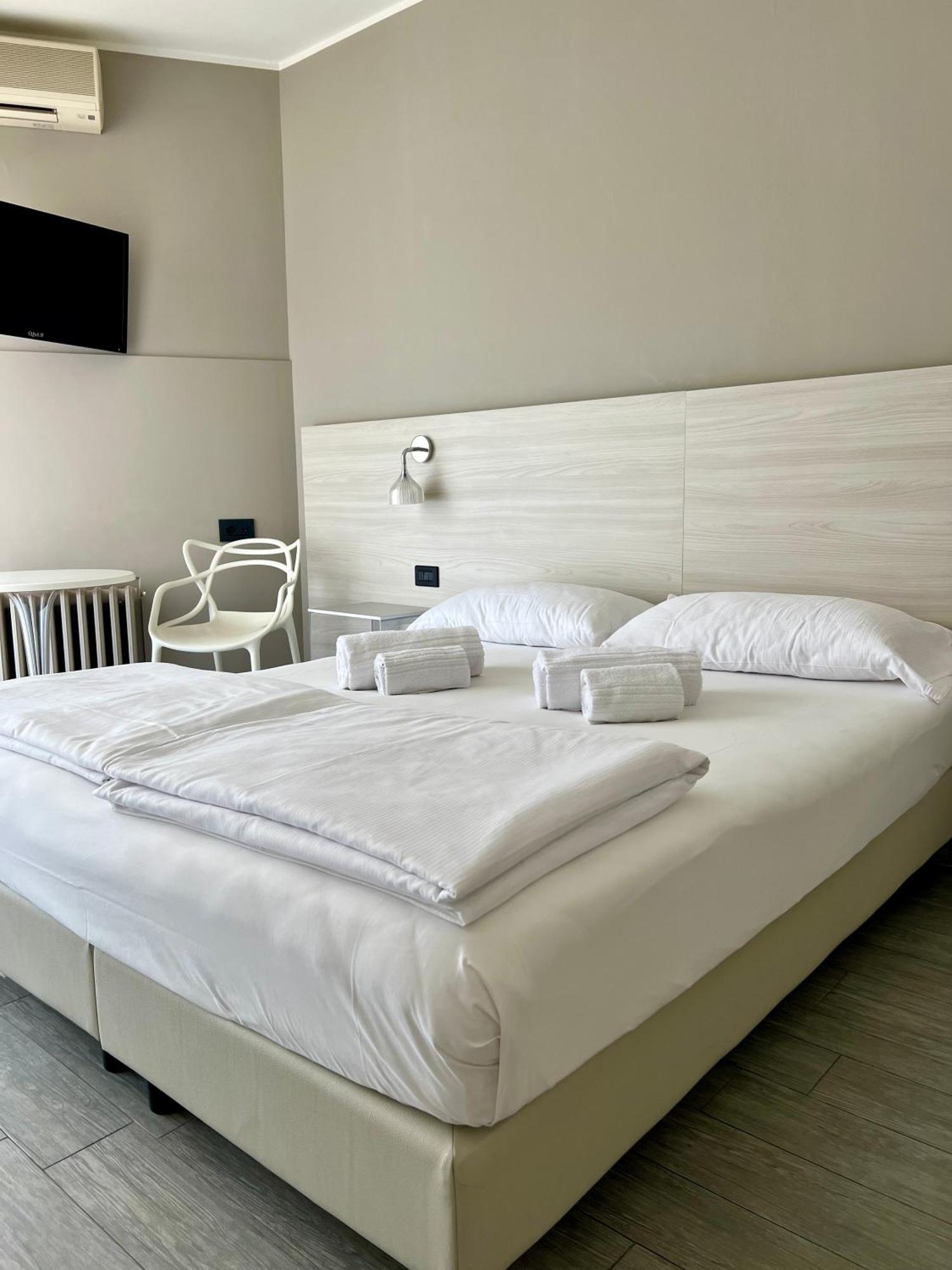 Hotel Astoria Torri Del Benaco Exteriér fotografie